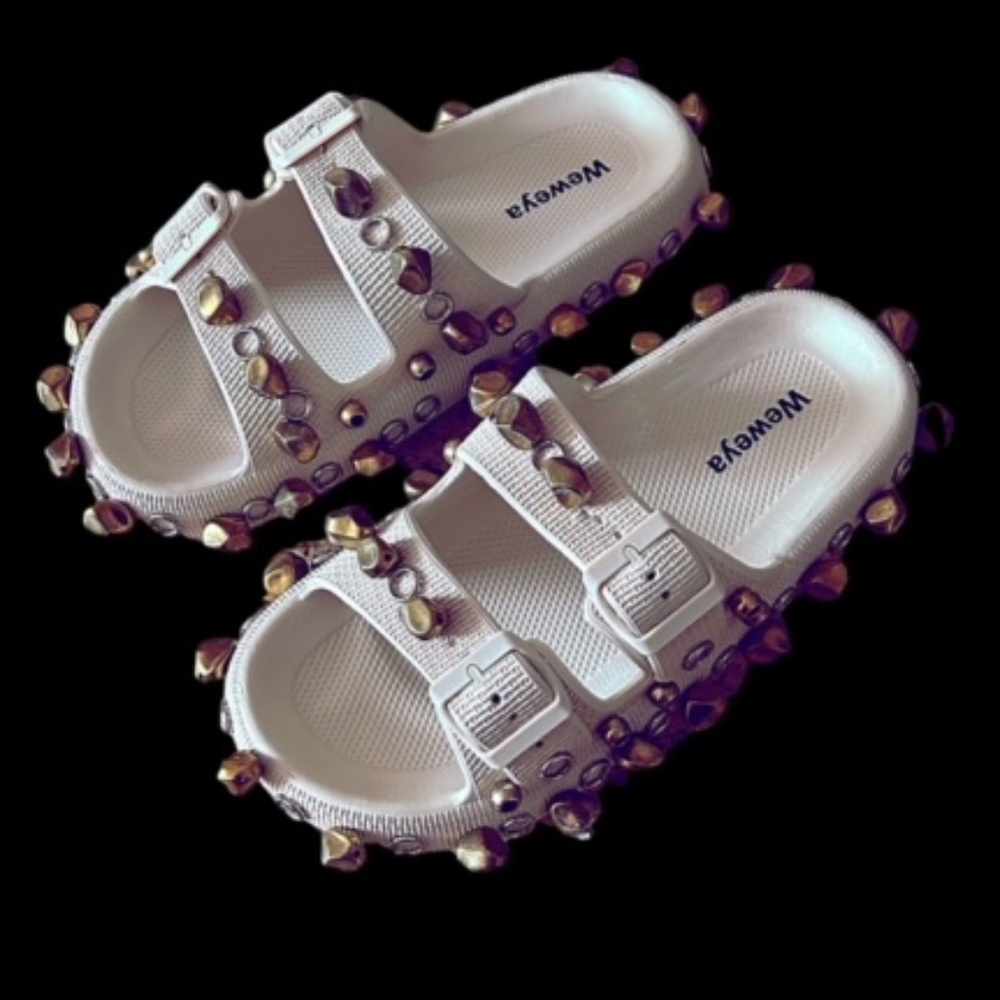 Custom “Moon Rock” Comfty Sandals - Picture 11 of 12